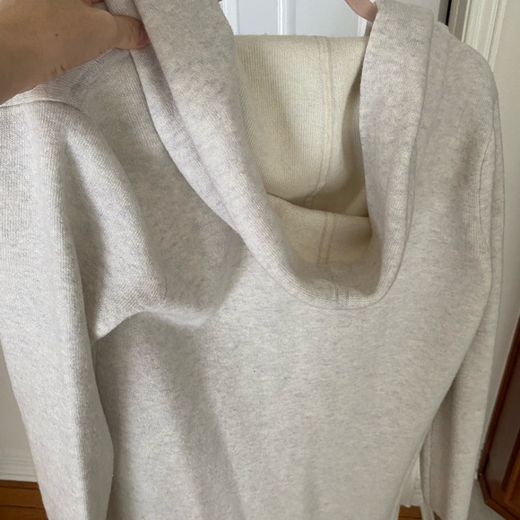 Marino & Cashmere blend hooded sweater - Picture 4 of 5